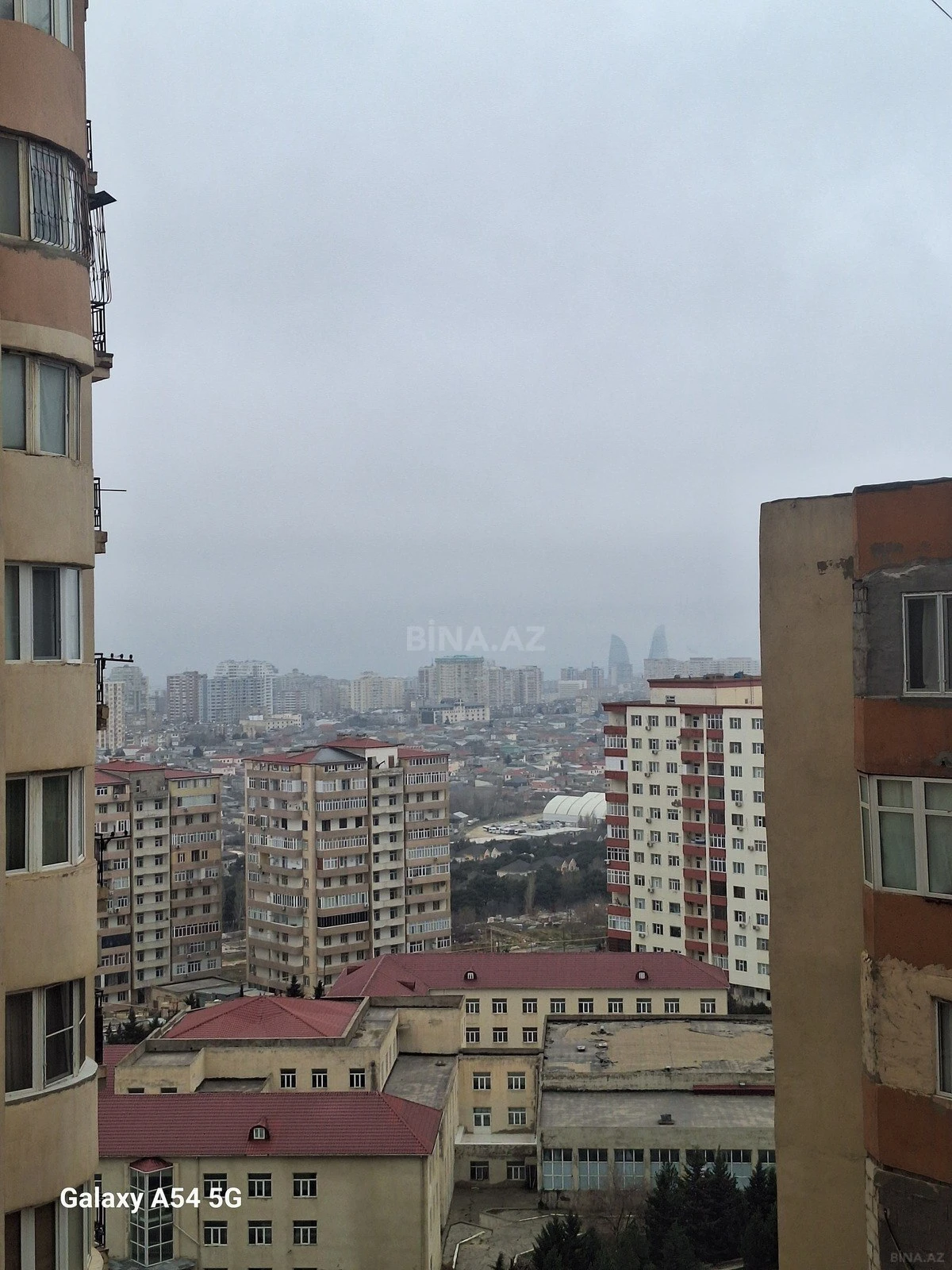 Satılır 1 otaqlı mənzil 50.3 m²