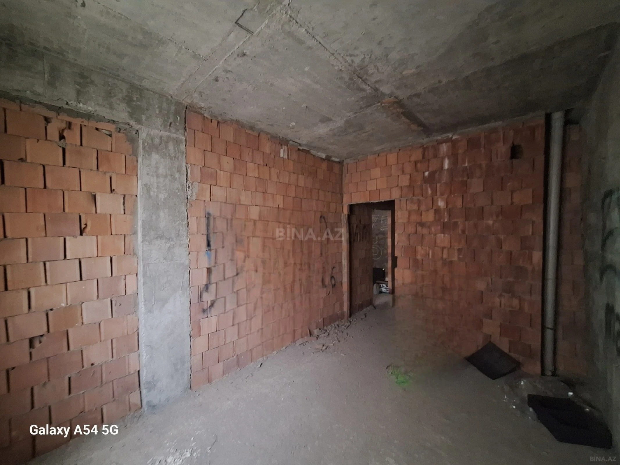 Satılır 1 otaqlı mənzil 50.3 m²