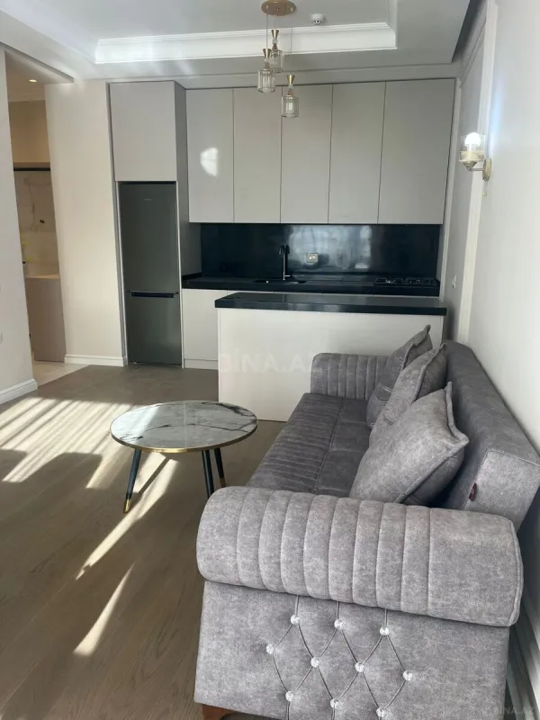 Kirayə verilir 2 otaqlı mənzil 70 m²