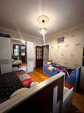 Satılır 4 otaqlı mənzil 130 m²