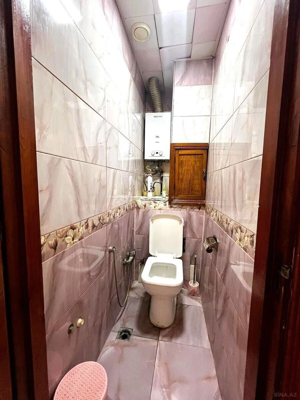 Satılır 4 otaqlı mənzil 130 m²
