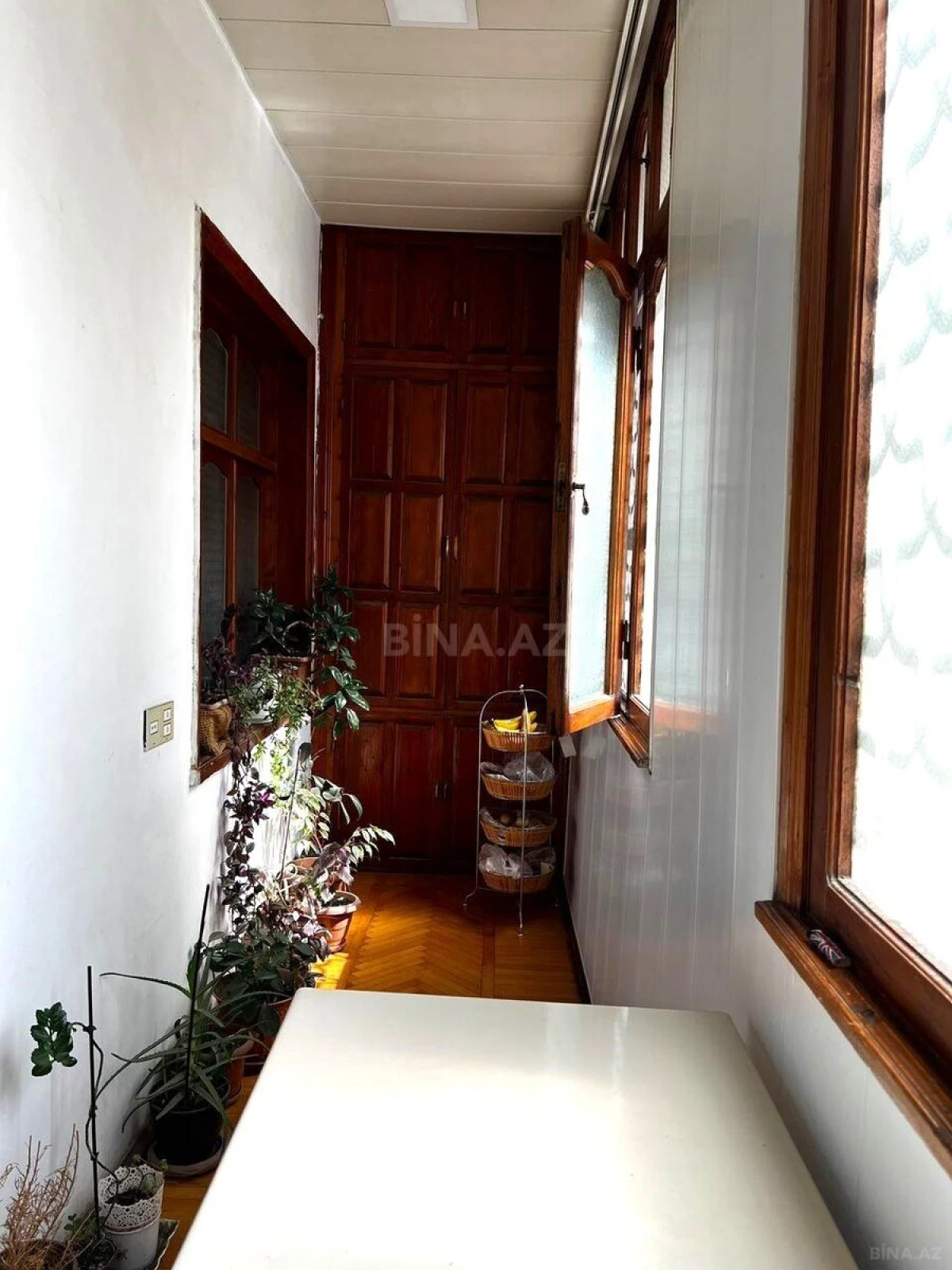 Satılır 4 otaqlı mənzil 130 m²