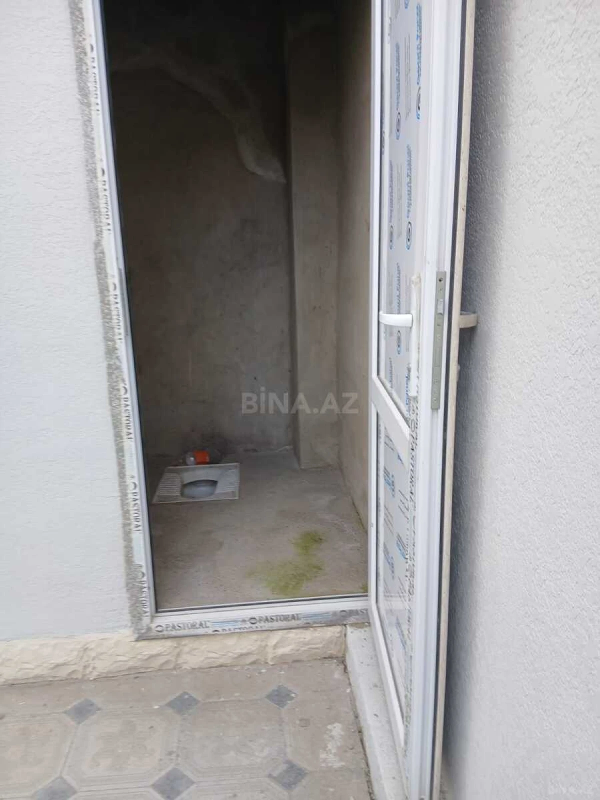 Satılır 4 otaqlı həyət evi 130 m²