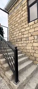 Satılır 8 otaqlı həyət evi 168 m²