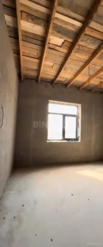 Satılır 8 otaqlı həyət evi 168 m²