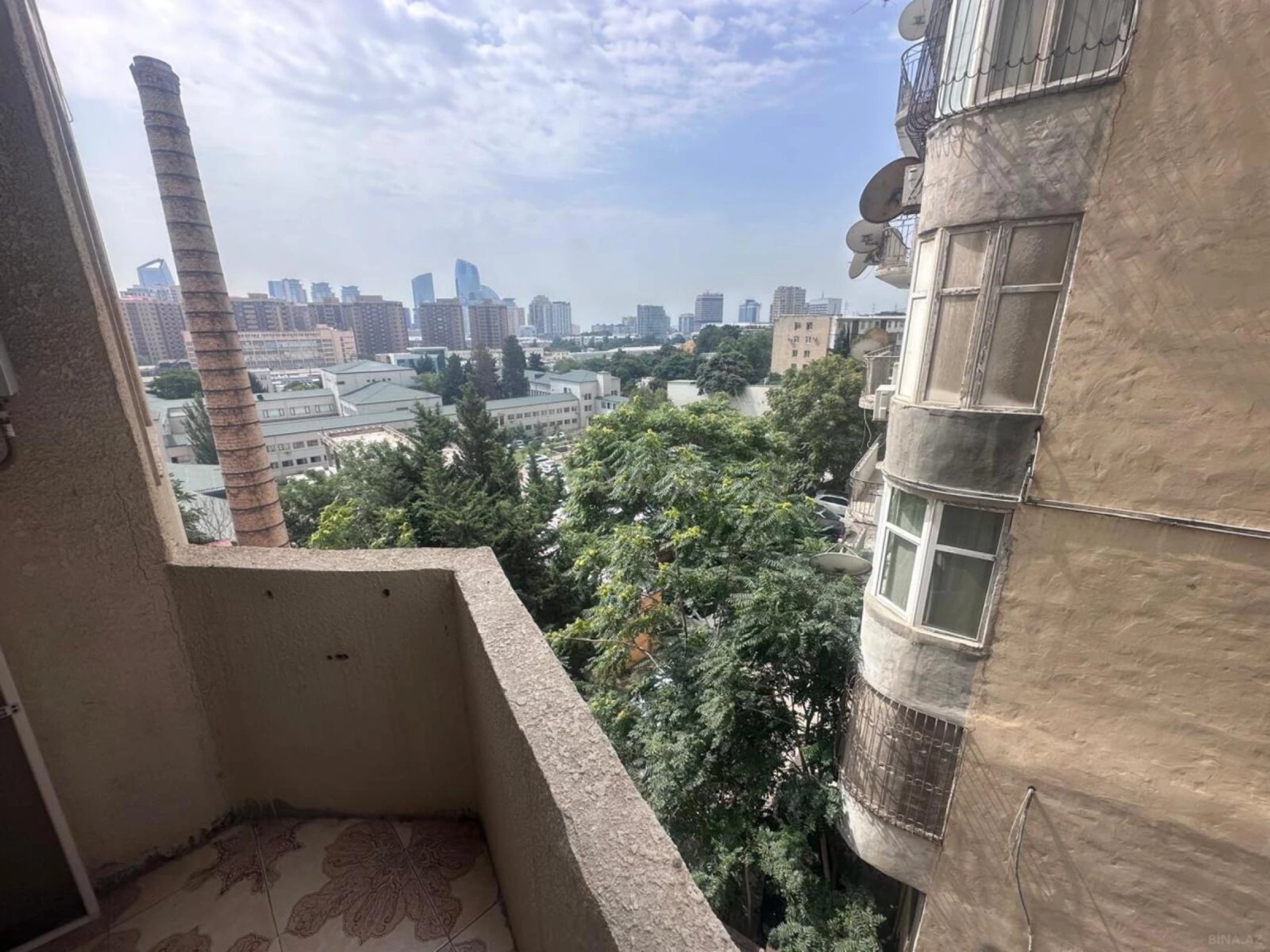 Kirayə verilir 3 otaqlı mənzil 115 m²