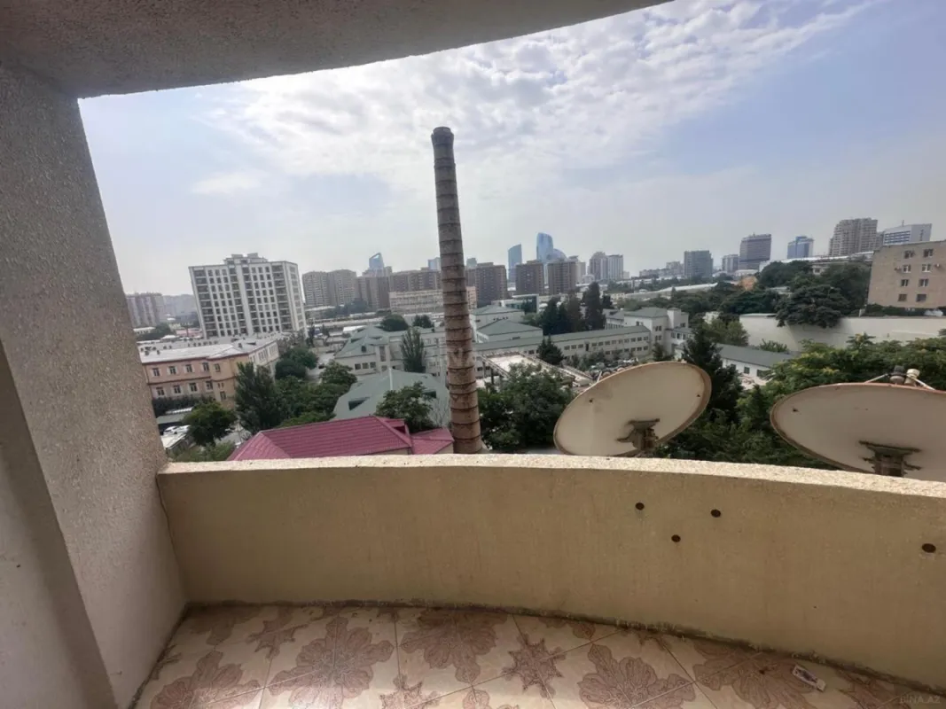 Kirayə verilir 3 otaqlı mənzil 115 m²