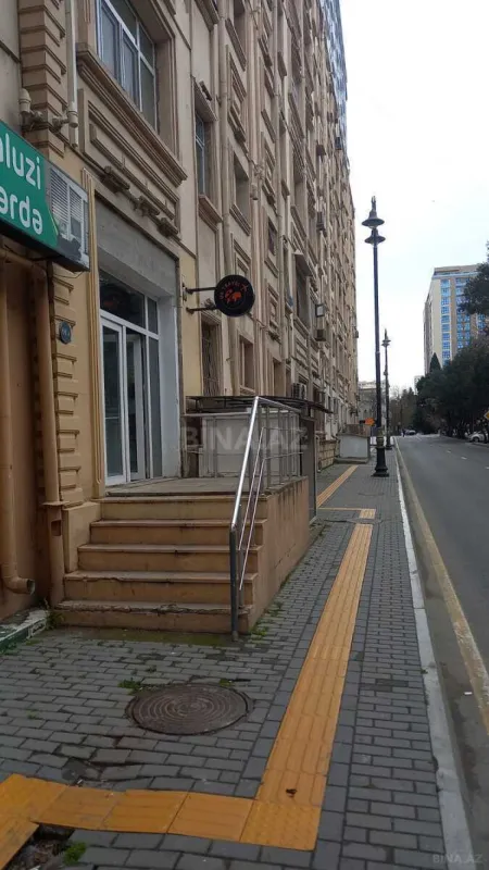 Kirayə verilir 3 otaqlı ofis 75 m²