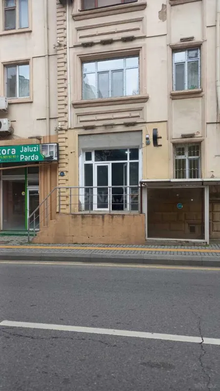 Kirayə verilir 3 otaqlı ofis 75 m²