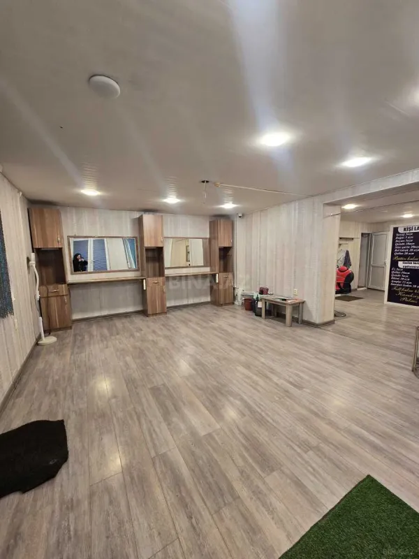 Kirayə verilir obyekt 65 m²