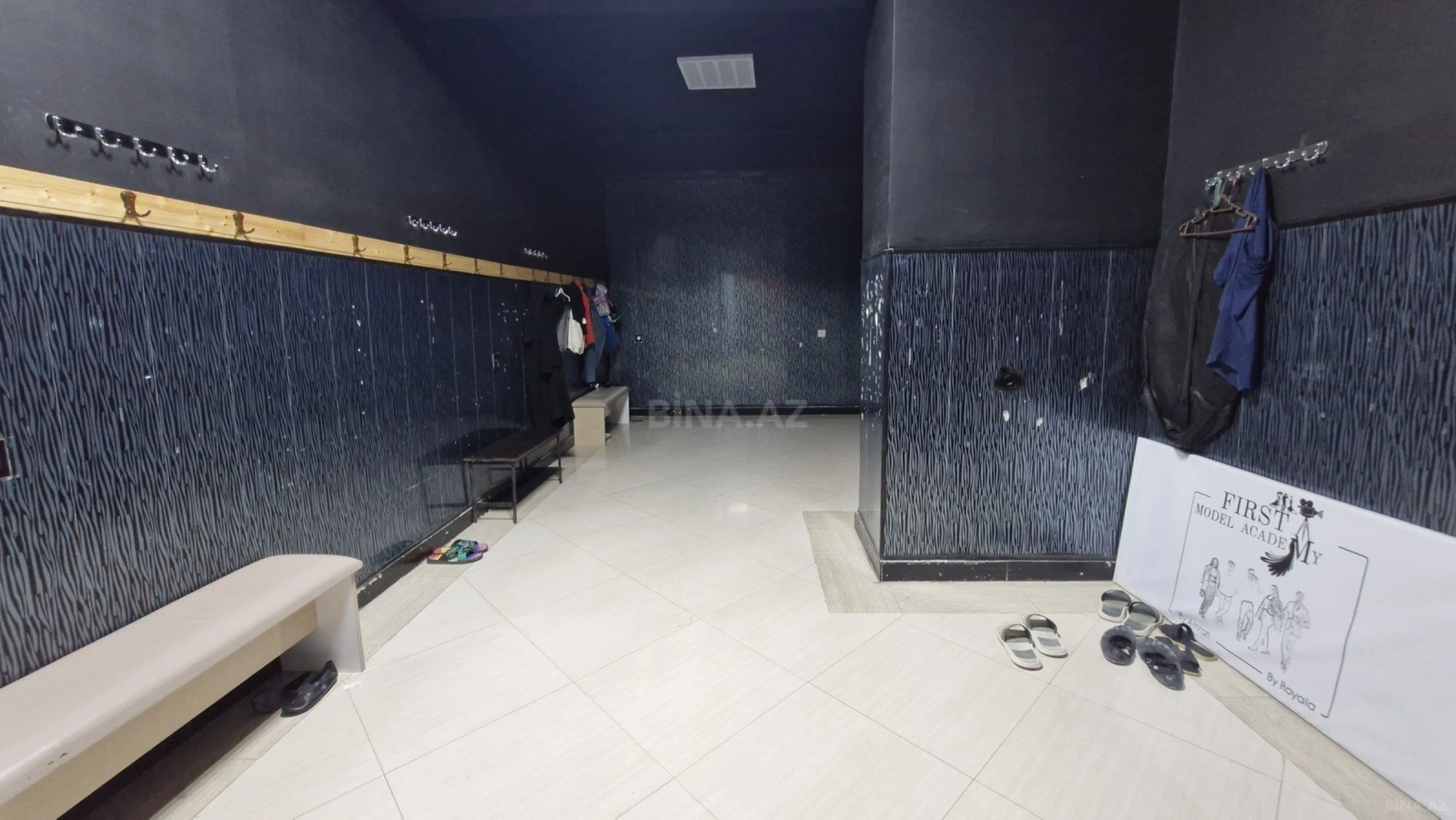 Satılır obyekt 180 m²