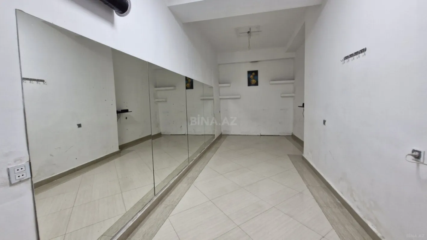 Satılır obyekt 180 m²