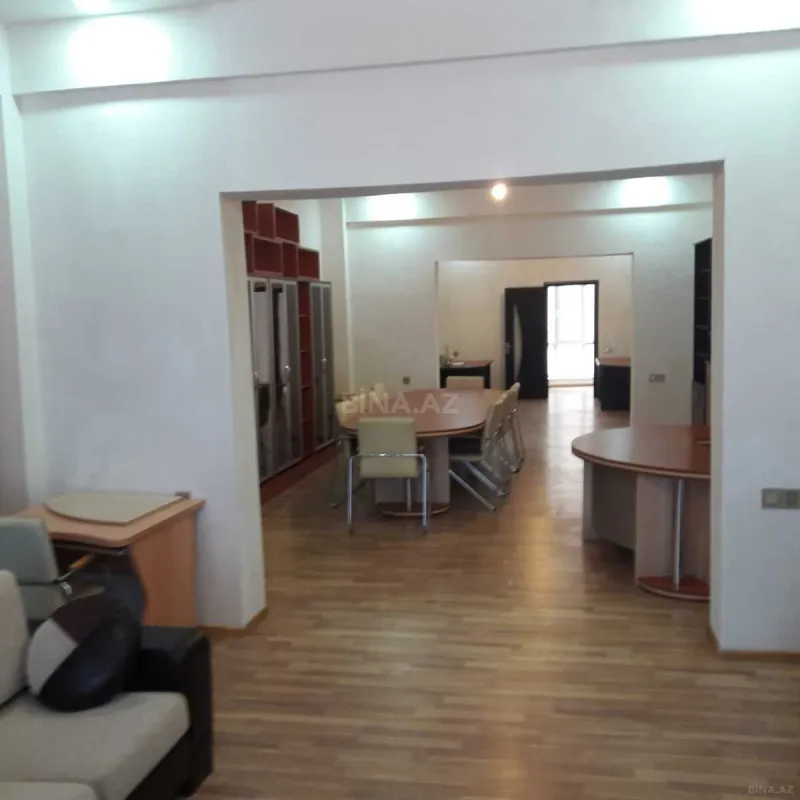 Kirayə verilir 3 otaqlı ofis 100 m²