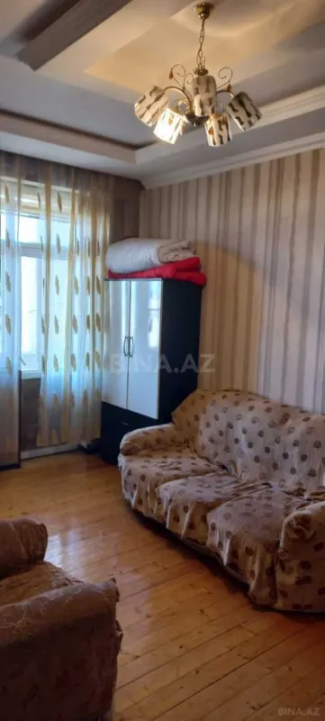 Kirayə verilir 2 otaqlı mənzil 86 m²