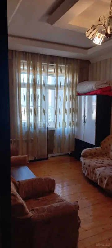 Kirayə verilir 2 otaqlı mənzil 86 m²