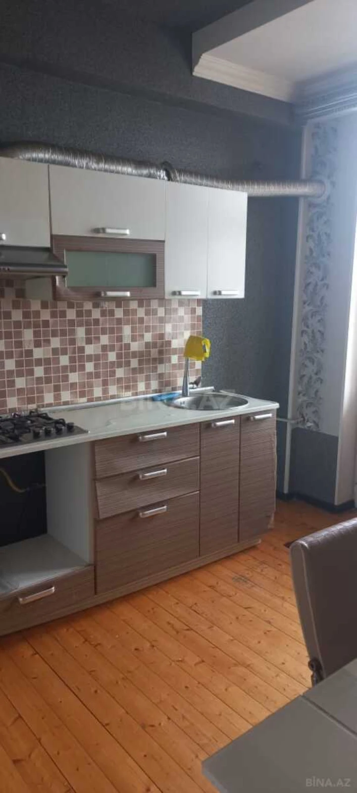 Kirayə verilir 2 otaqlı mənzil 86 m²