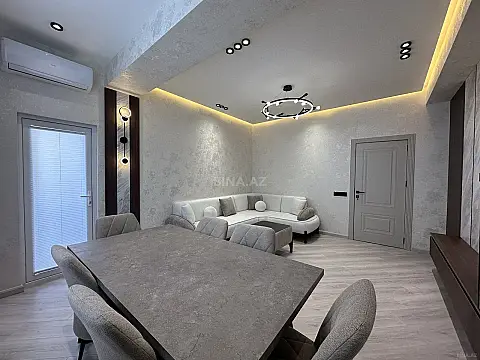 Satılır 2 otaqlı mənzil 81 m²