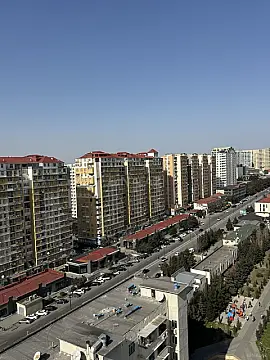 Satılır 2 otaqlı mənzil 81 m²