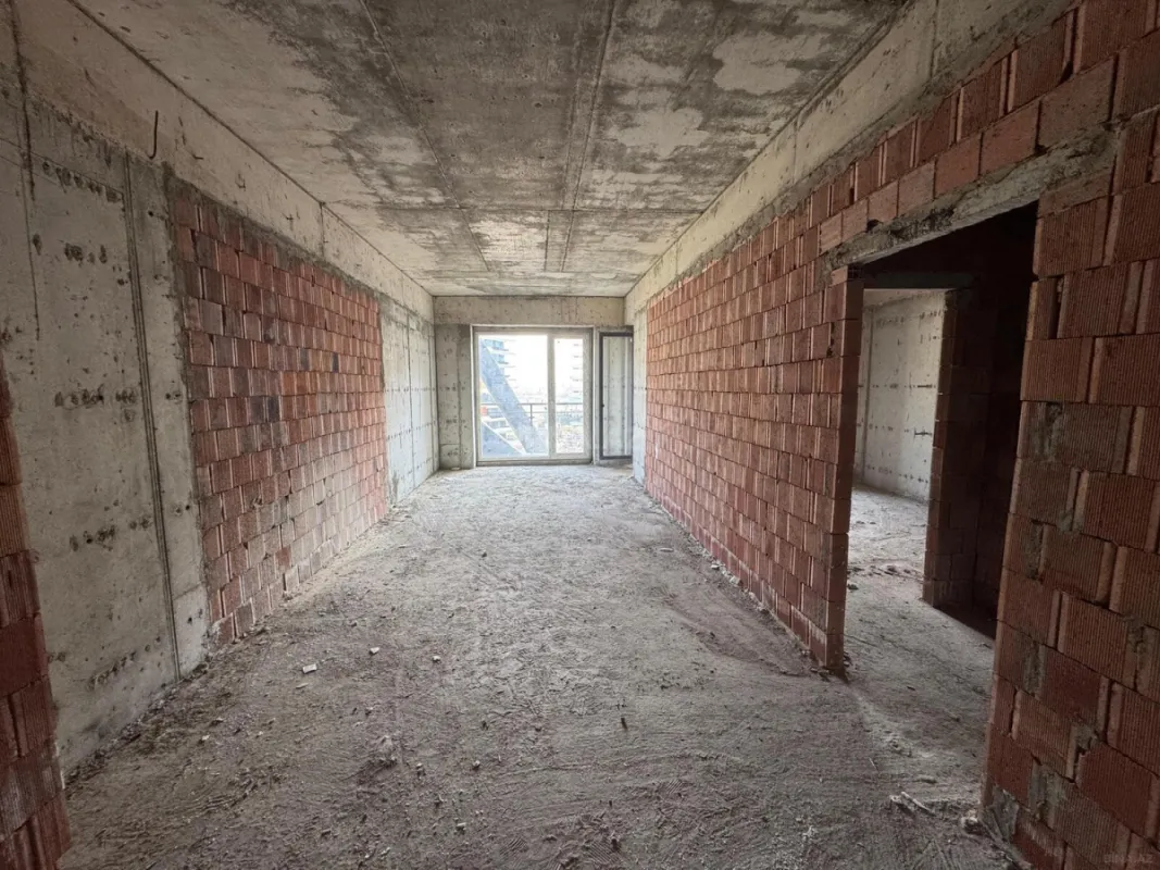 Satılır 2 otaqlı mənzil 80 m²