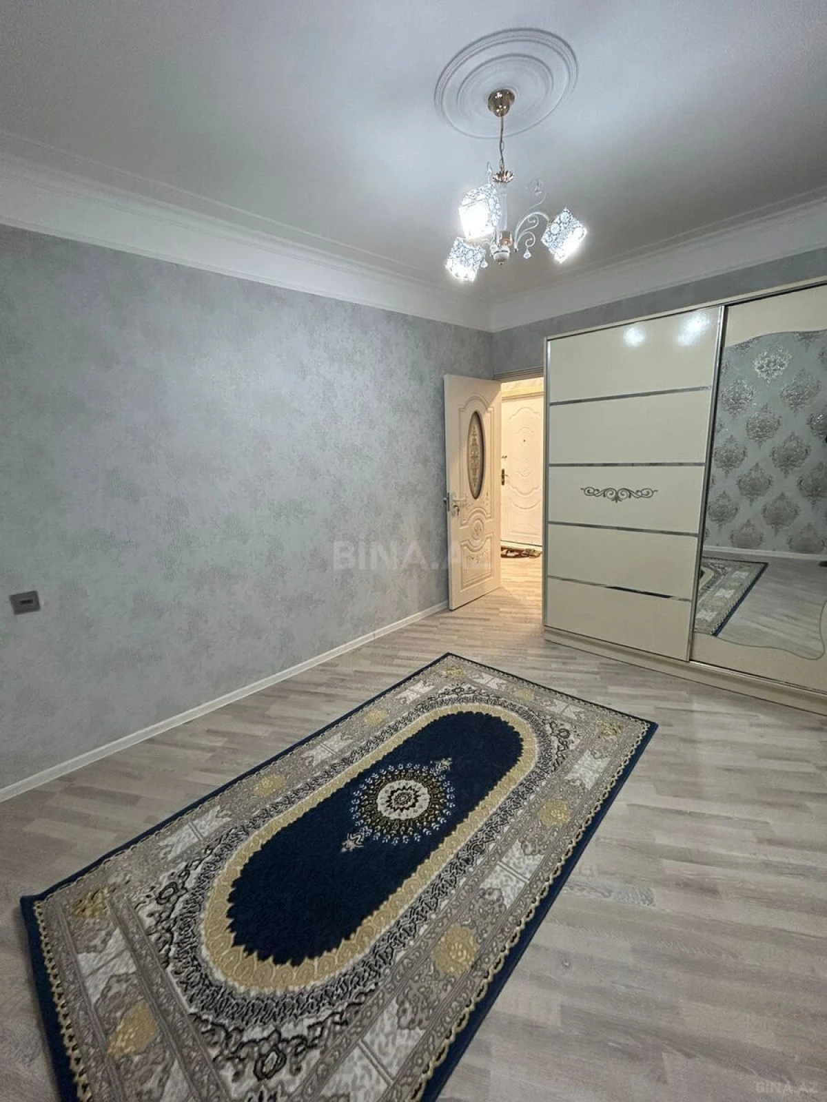 Satılır 2 otaqlı mənzil 60 m²