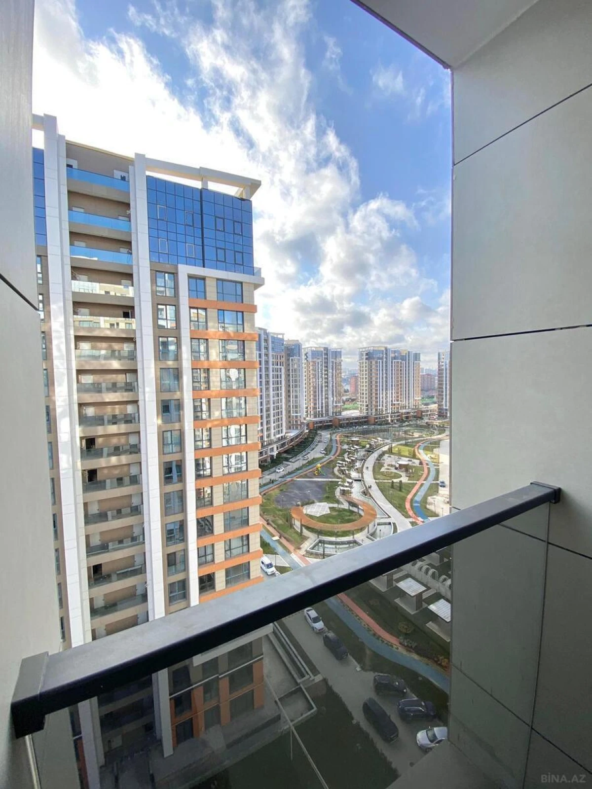 Kirayə verilir 2 otaqlı mənzil 67 m²
