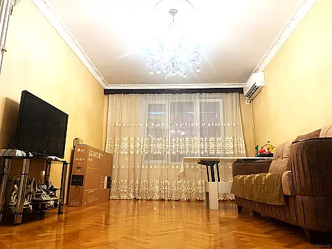 Satılır 3 otaqlı mənzil 90 m²