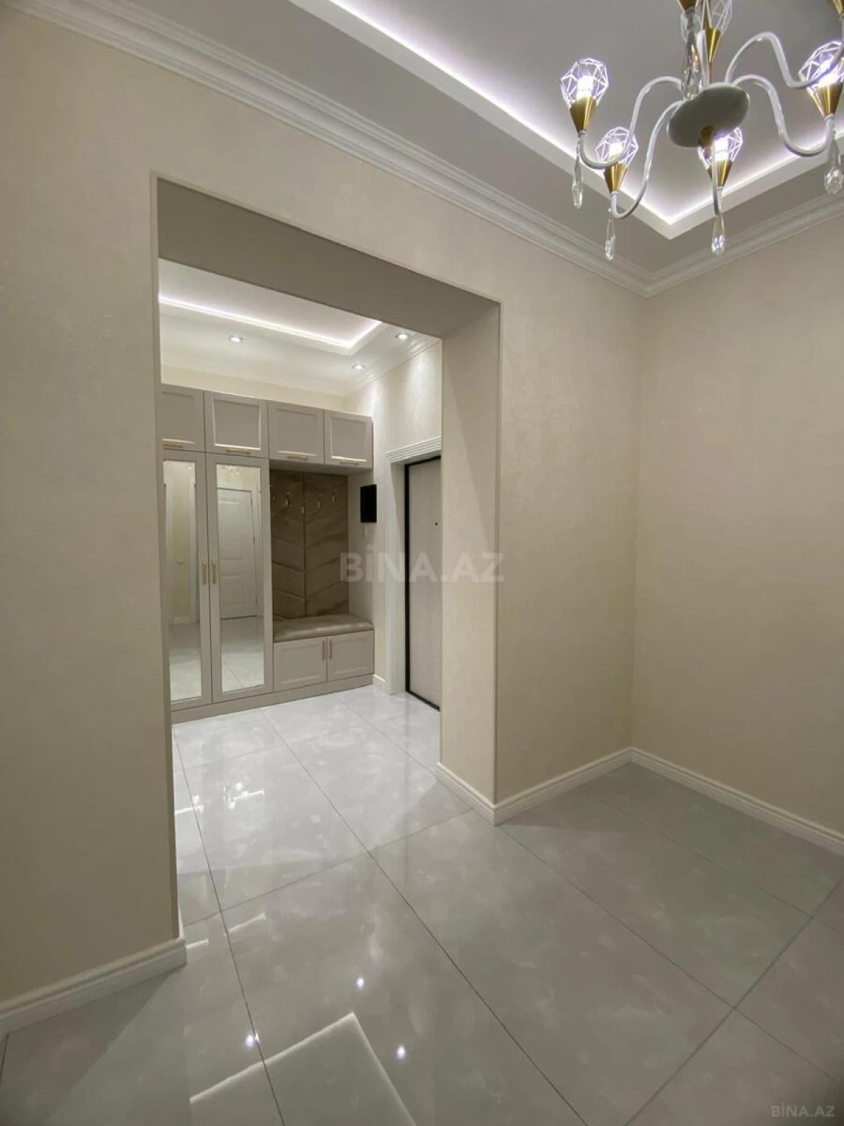 Satılır 2 otaqlı mənzil 62.7 m²