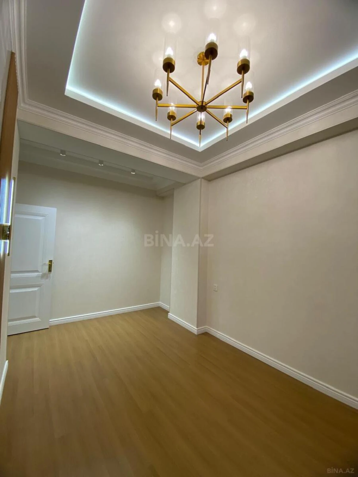 Satılır 2 otaqlı mənzil 62.7 m²