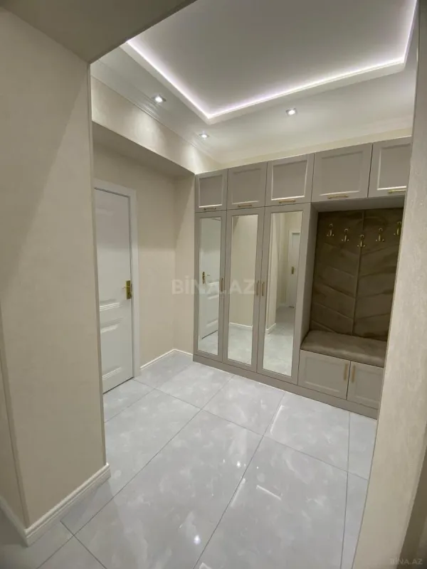 Satılır 2 otaqlı mənzil 62.7 m²