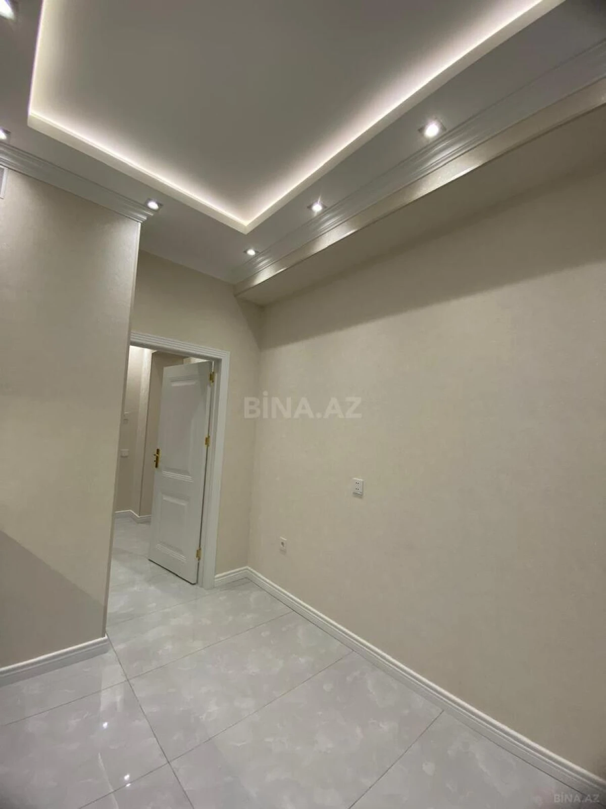 Satılır 2 otaqlı mənzil 62.7 m²