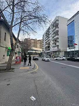 Kirayə verilir 3 otaqlı mənzil 102 m²