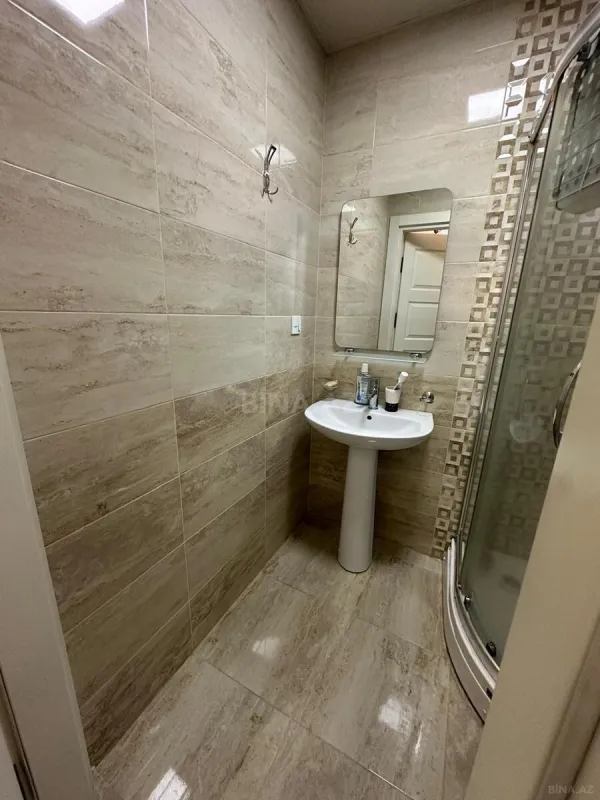 Kirayə verilir 2 otaqlı mənzil 70 m²