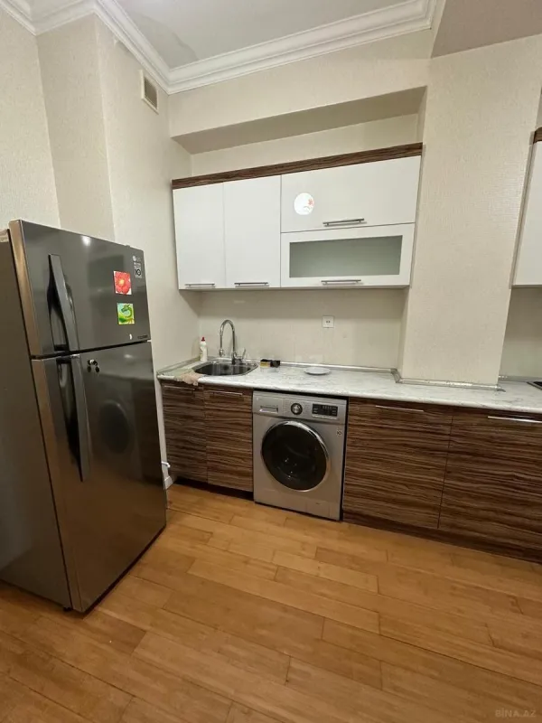 Kirayə verilir 2 otaqlı mənzil 70 m²