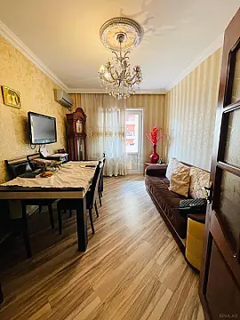 Satılır 5 otaqlı mənzil 120 m²