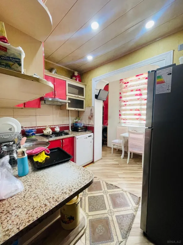 Satılır 5 otaqlı mənzil 120 m²