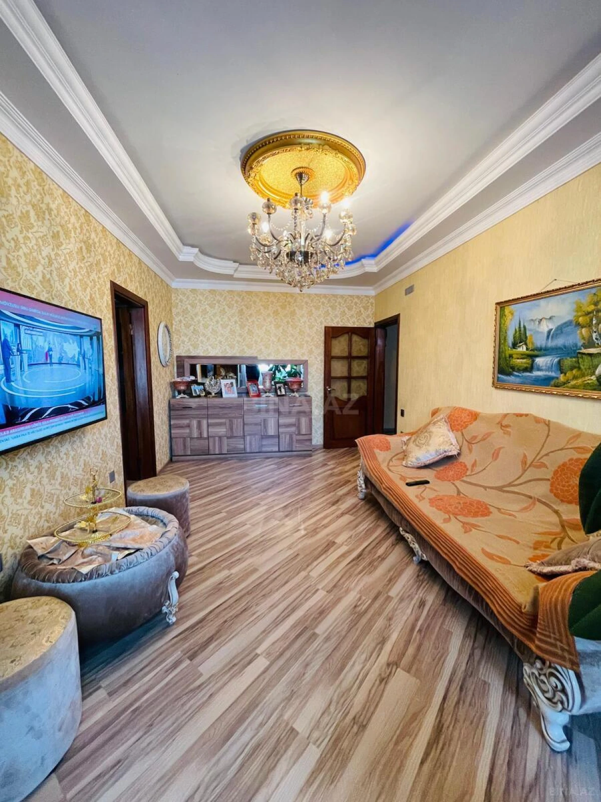 Satılır 5 otaqlı mənzil 120 m²