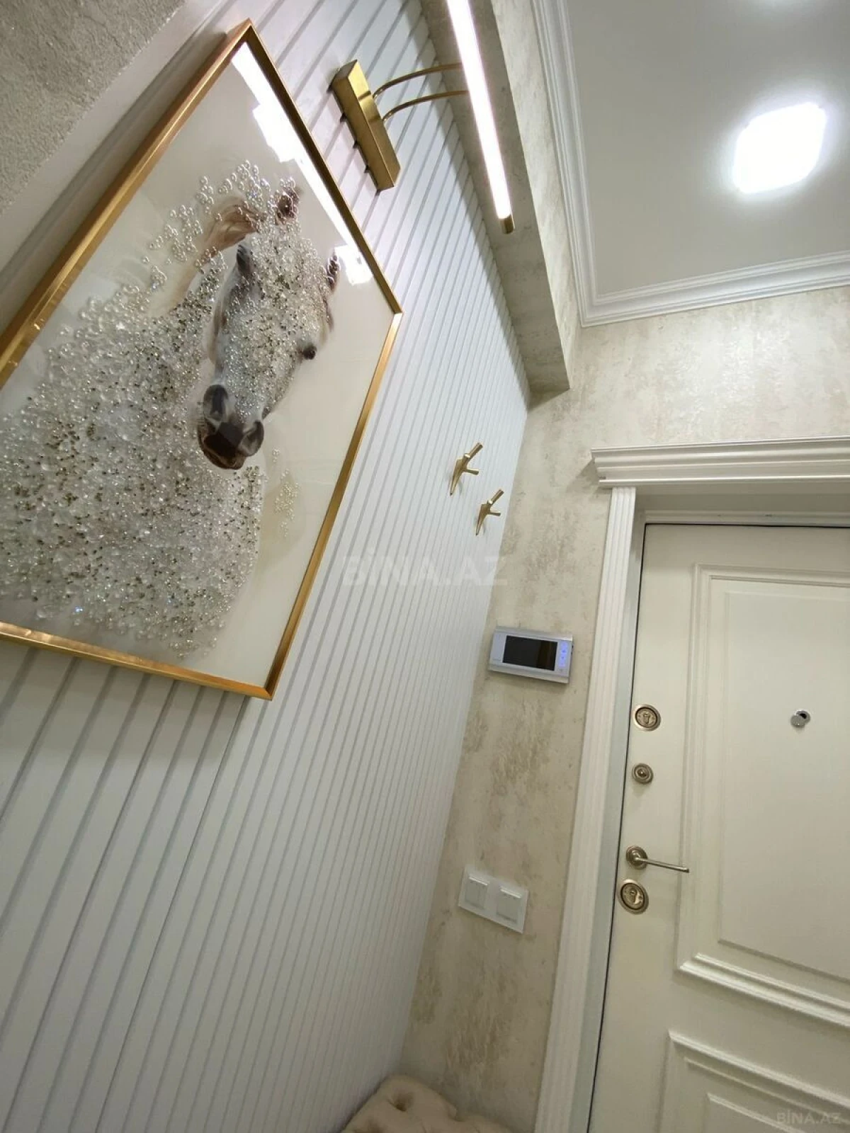 Kirayə verilir 2 otaqlı mənzil 60 m²