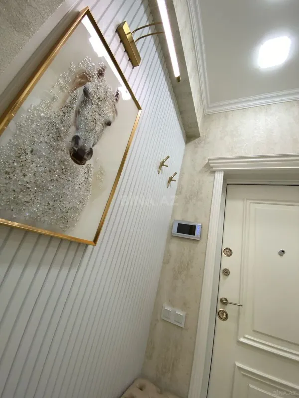 Kirayə verilir 2 otaqlı mənzil 60 m²