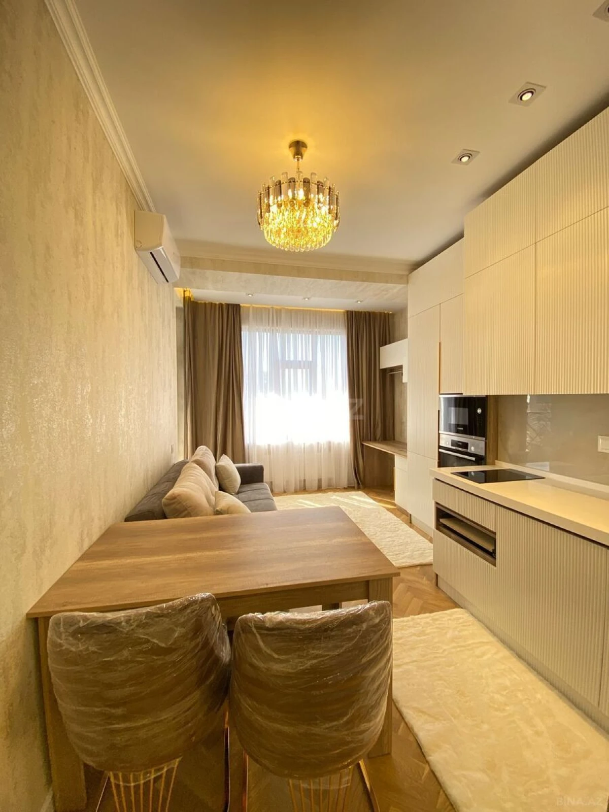 Kirayə verilir 2 otaqlı mənzil 60 m²