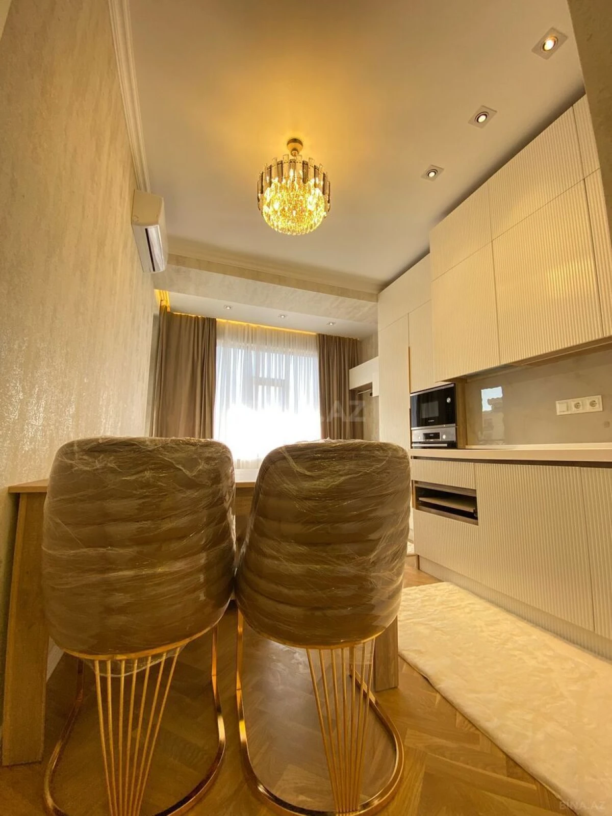 Kirayə verilir 2 otaqlı mənzil 60 m²