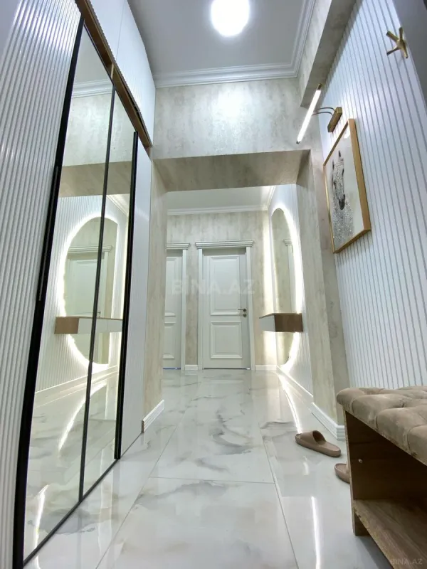 Kirayə verilir 2 otaqlı mənzil 60 m²