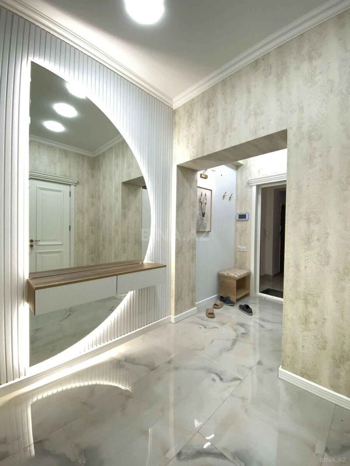 Kirayə verilir 2 otaqlı mənzil 60 m²