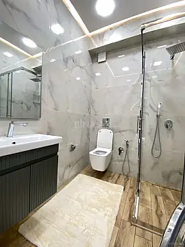 Kirayə verilir 2 otaqlı mənzil 60 m²