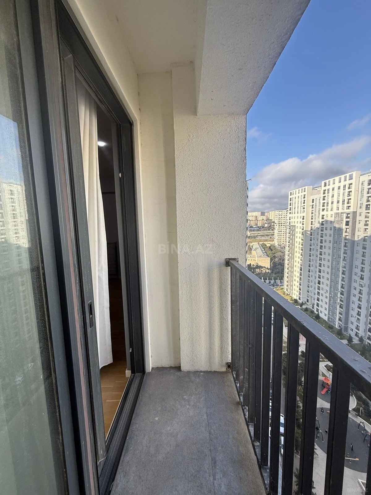 Satılır 3 otaqlı mənzil 150 m²