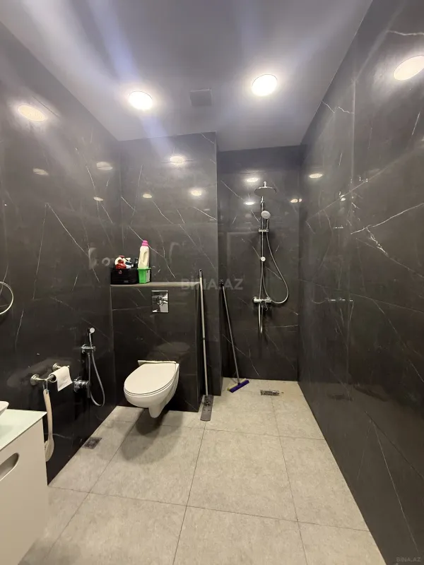 Satılır 3 otaqlı mənzil 150 m²