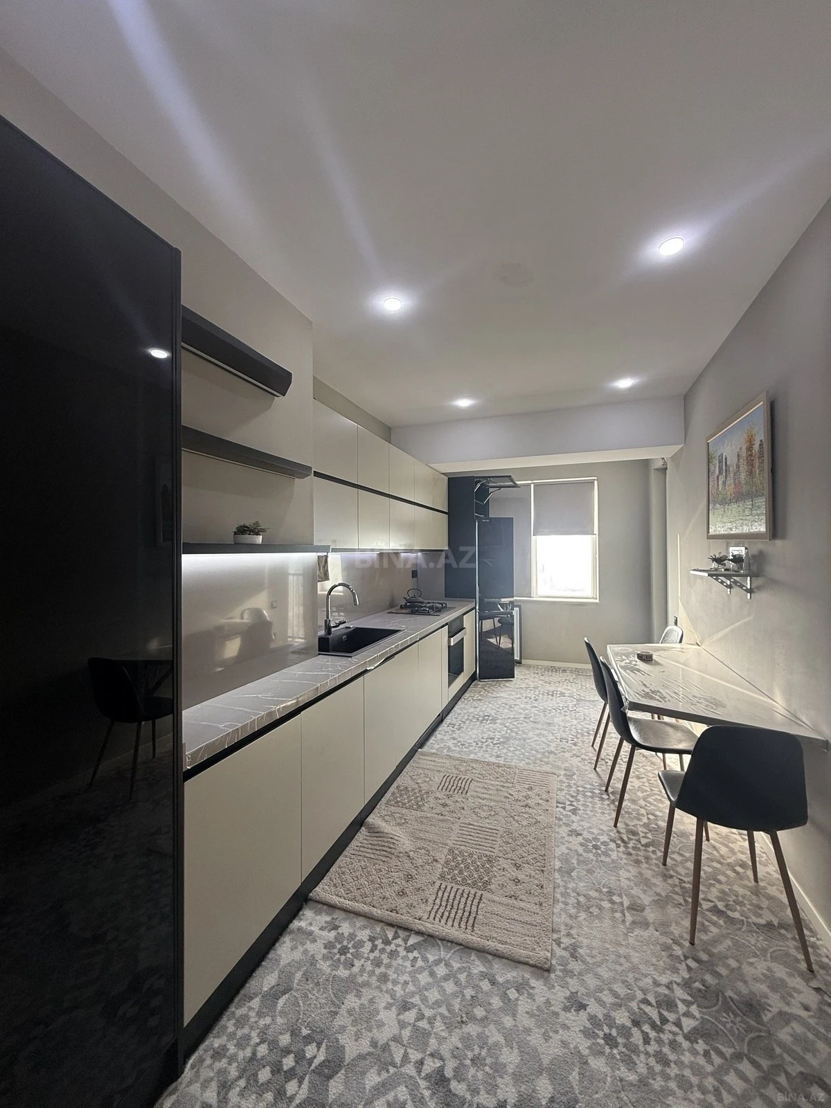 Satılır 3 otaqlı mənzil 150 m²