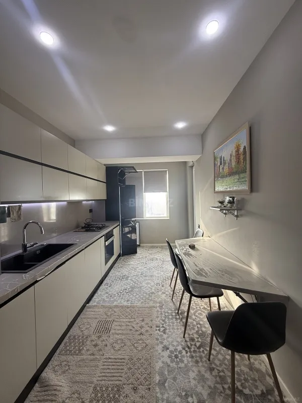 Satılır 3 otaqlı mənzil 150 m²