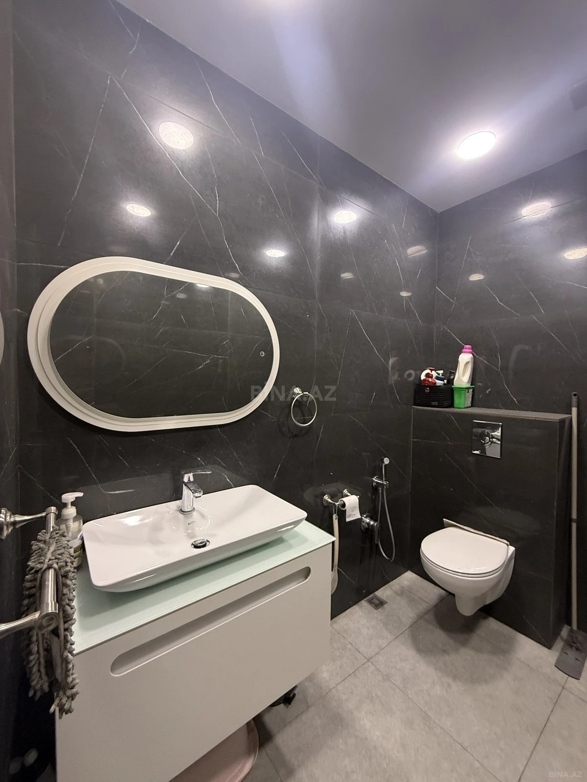 Satılır 3 otaqlı mənzil 150 m²