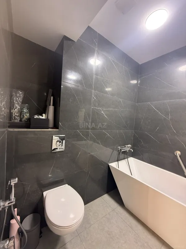 Satılır 3 otaqlı mənzil 150 m²