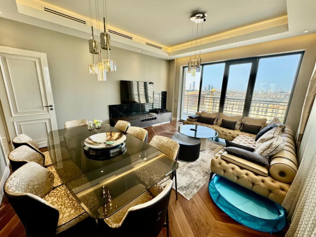 Satılır 3 otaqlı mənzil 120 m²